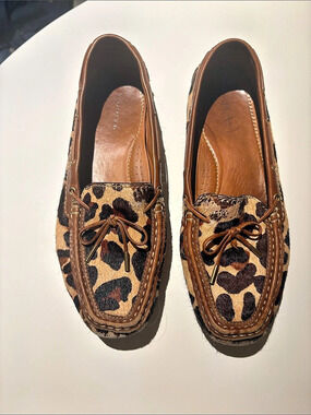 Vigotti Women's Leopard Print Driving Loafers